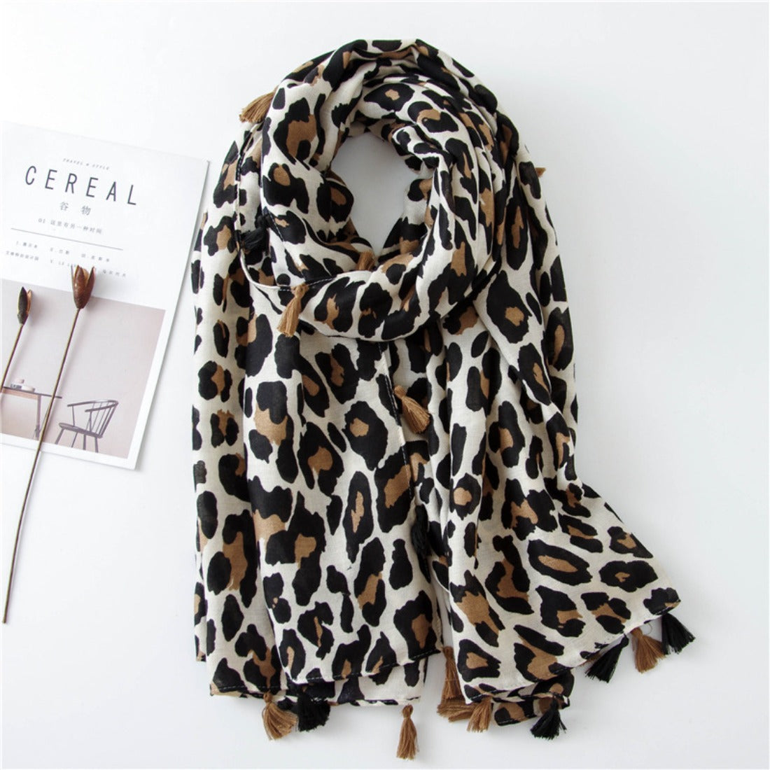 Scarvii - Stylish Leopard Print Scarf