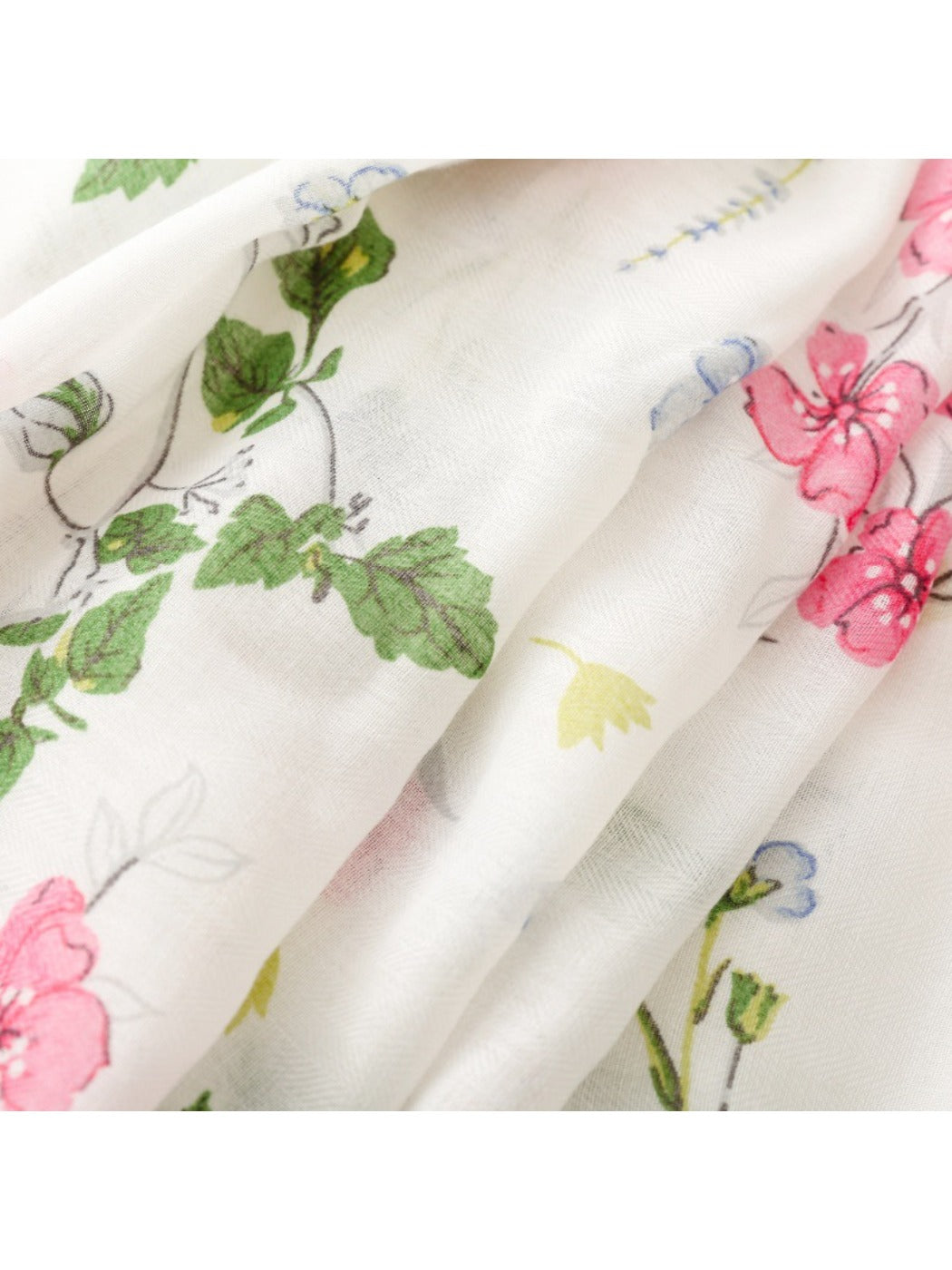 Scarvii - Floral Tassel Travel Scarf