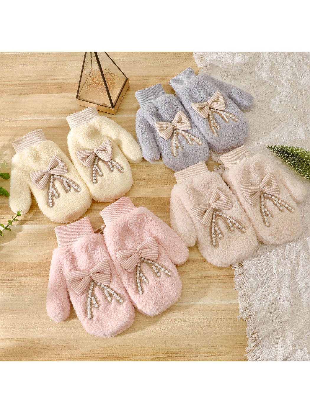 Gloving - Sweet Bow Accent Plush Winter Mittens