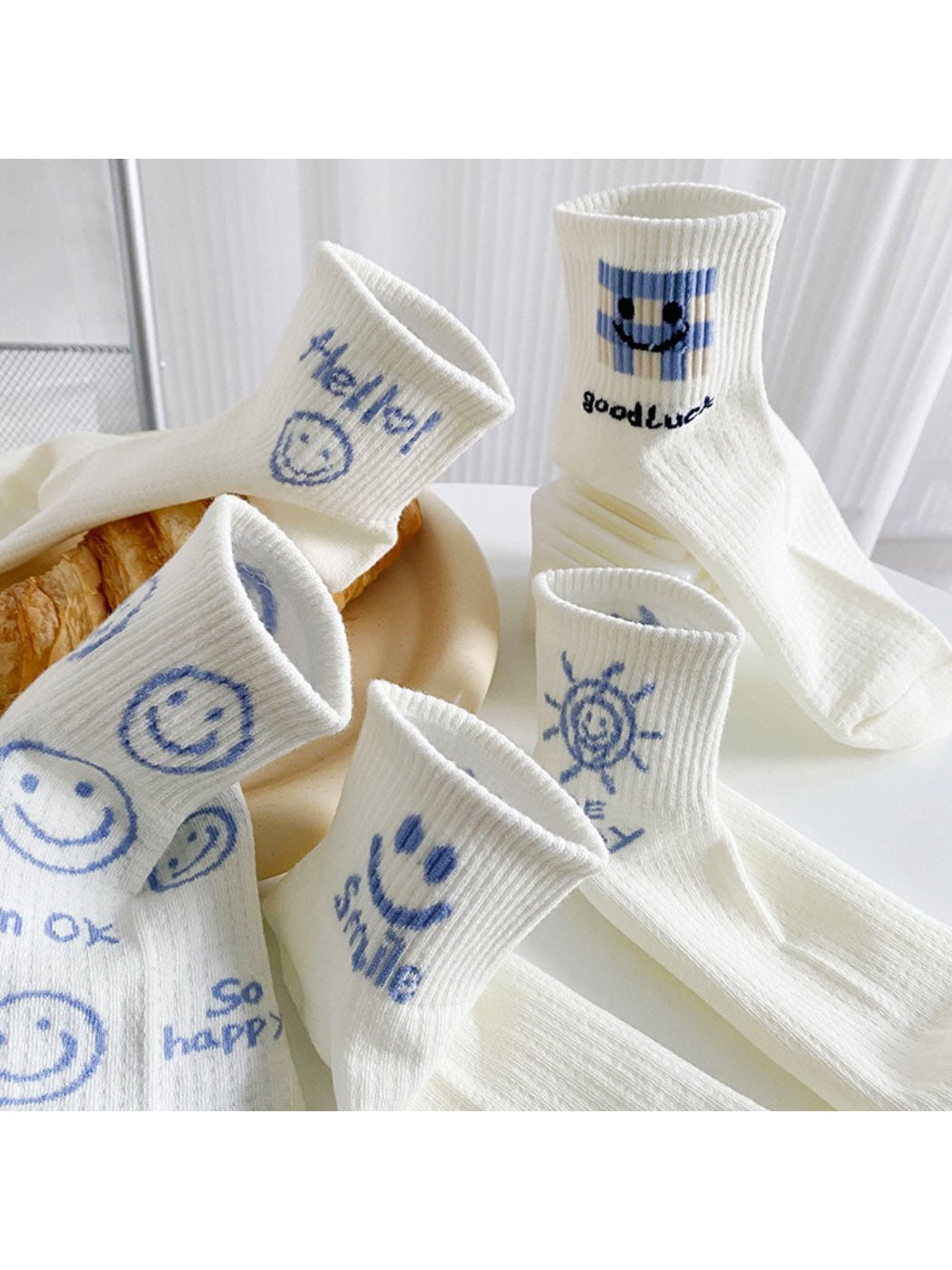Rufia - Smiley Graphic Ankle Socks product image 1