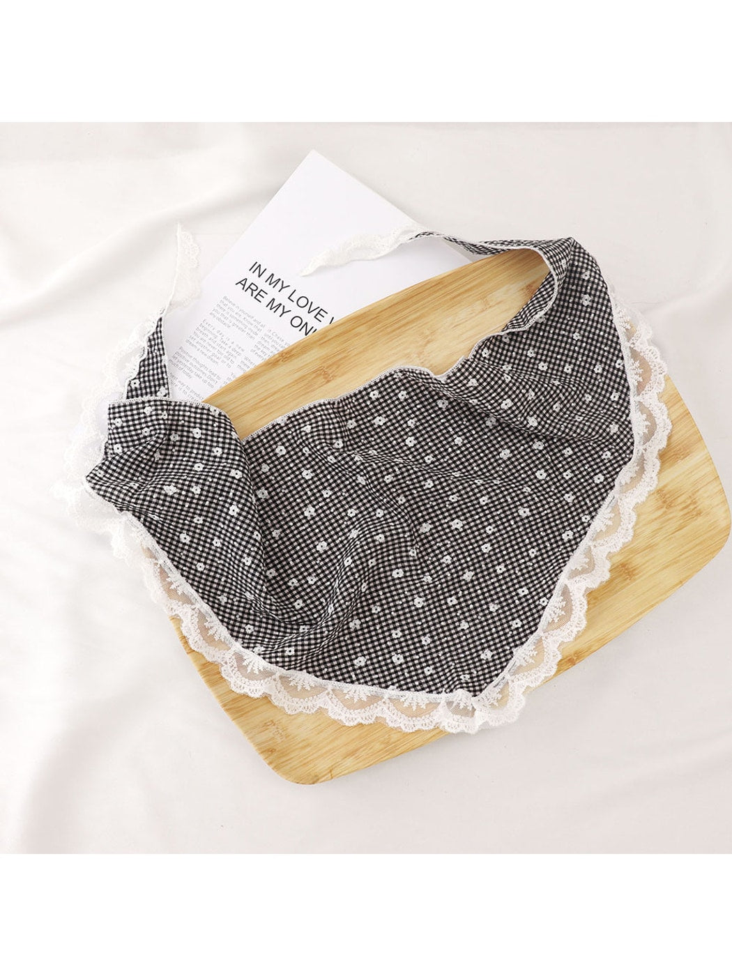 Scarvii - Floral Gingham Lace Trim Triangle Bandana
