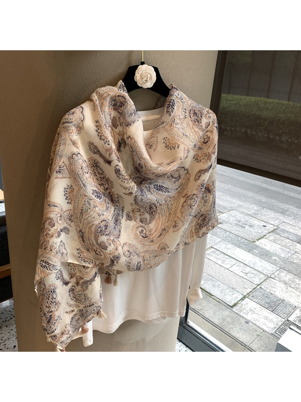 Scarvii - Paisley Print Tassel Trim Shawl Scarf