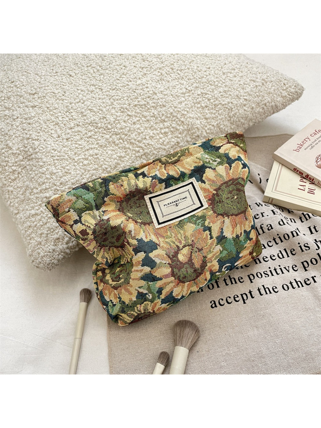 Cosbai - Sunflower Floral Makeup Bag