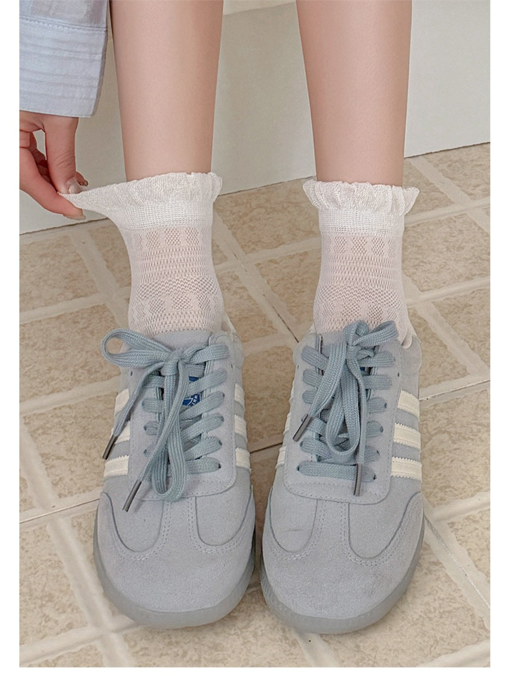 Rufia - Solid Ruffle Trim Crew Socks product image 9
