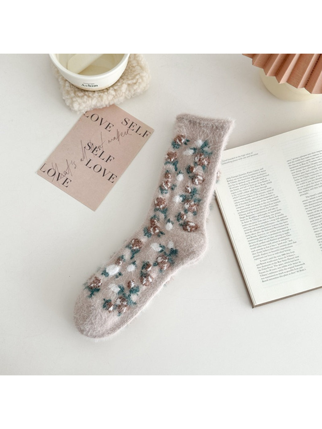 Rufia - Soft Floral Texture Crew Socks