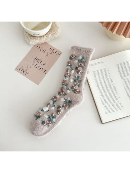 Rufia - Soft Floral Texture Crew Socks