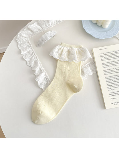 Rufia - Lace Scalloped Cuff Openwork Crew Socks