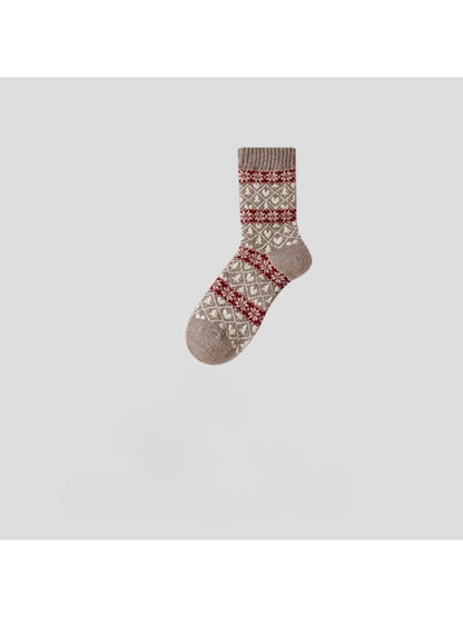 Rufia - Nordic Heart Pattern Crew Socks