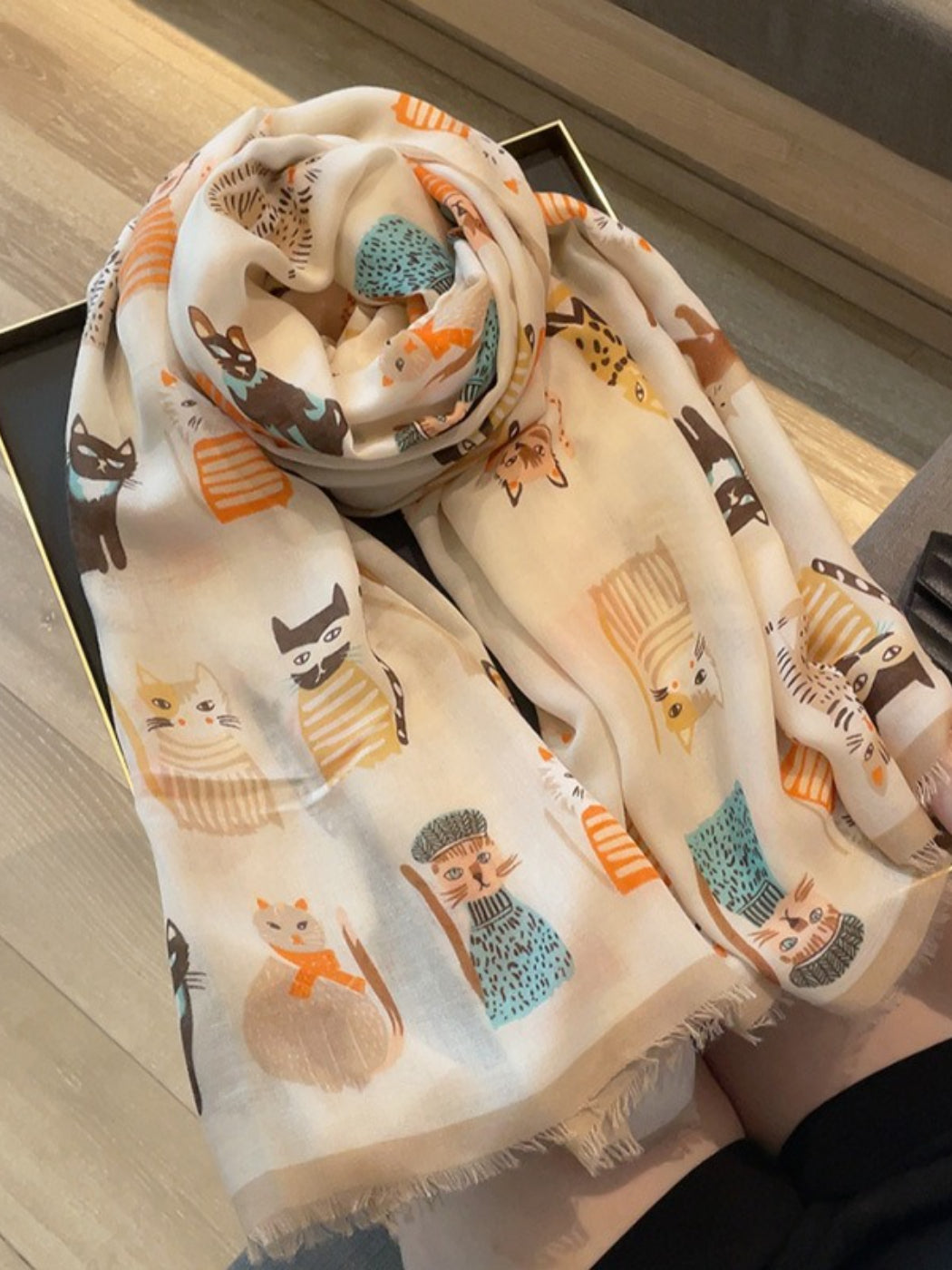 Scarvii - Playful Cat Print Scarf
