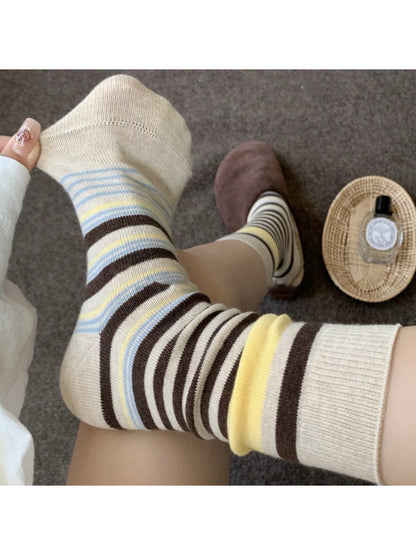 Rufia - Cozy Contrast Stripe Mid Calf Socks