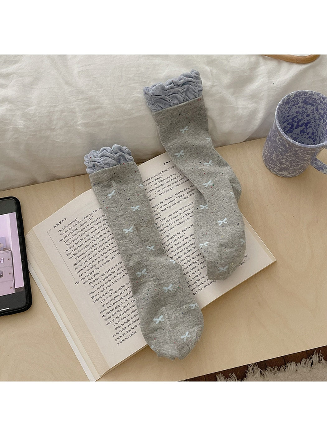 Rufia - Bow Pattern Ruffle Cuff Casual Crew Socks