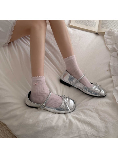 Rufia - Buttery Floral Bow Detail Casual Ankle Socks
