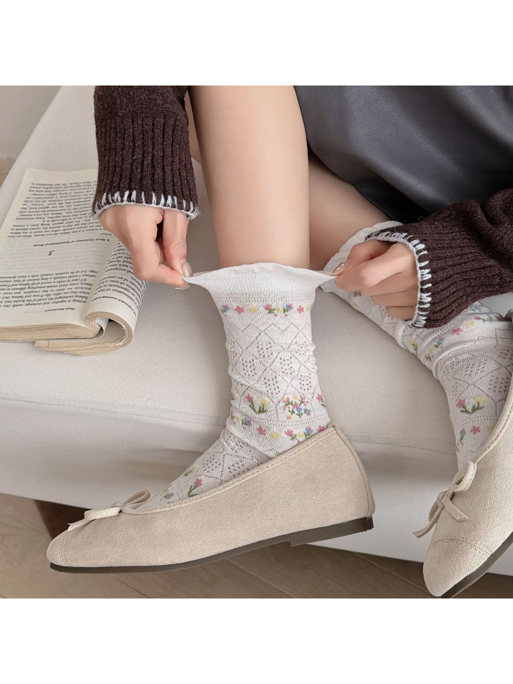 Top view of Rufia floral lace ankle socks showing floral lace design