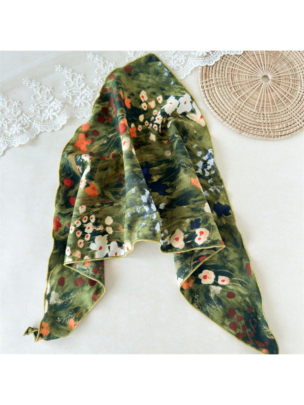 Scarvii - Retro Floral Triangle Head Wrap Bandana