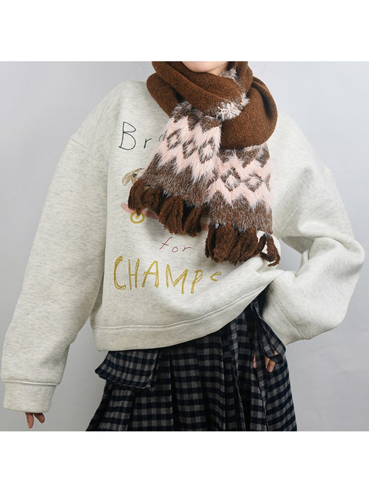 Scarvii - Vintage-Inspired Patterned Winter Scarf