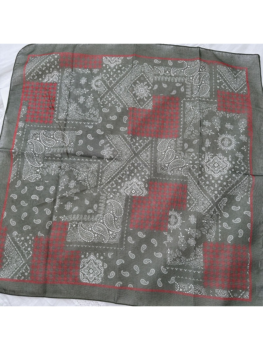Scarvii - Vintage Paisley Square Neck Scarf