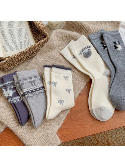 Rufia – Plush Socks with Puppy & Bow Print