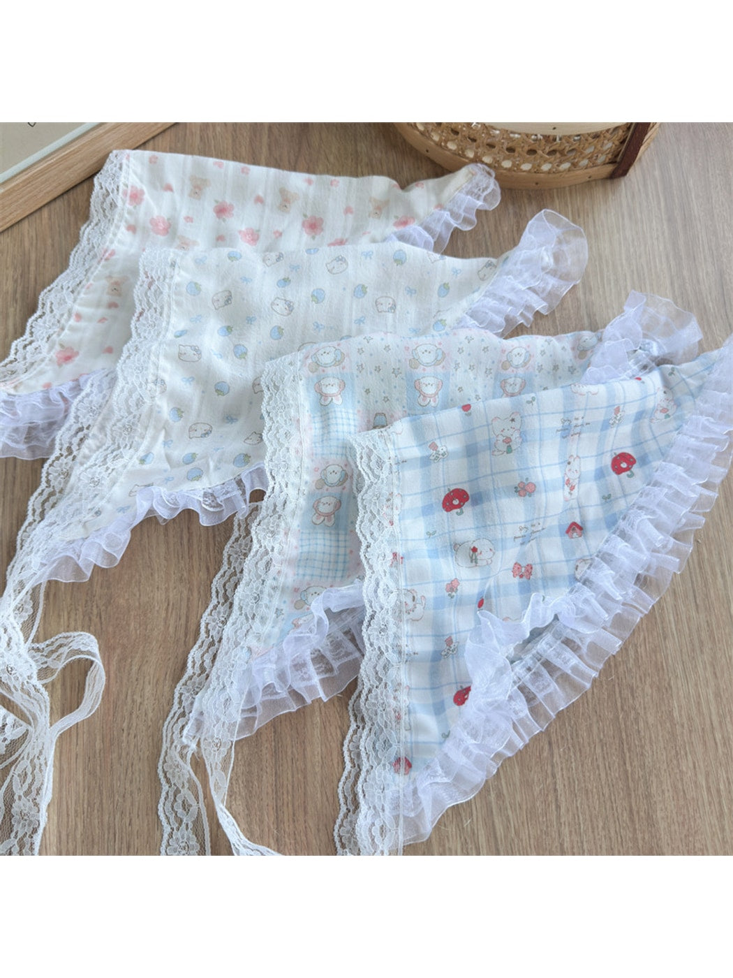 Scarvii - Sweet Print Lace Trim Women's Head Scarf