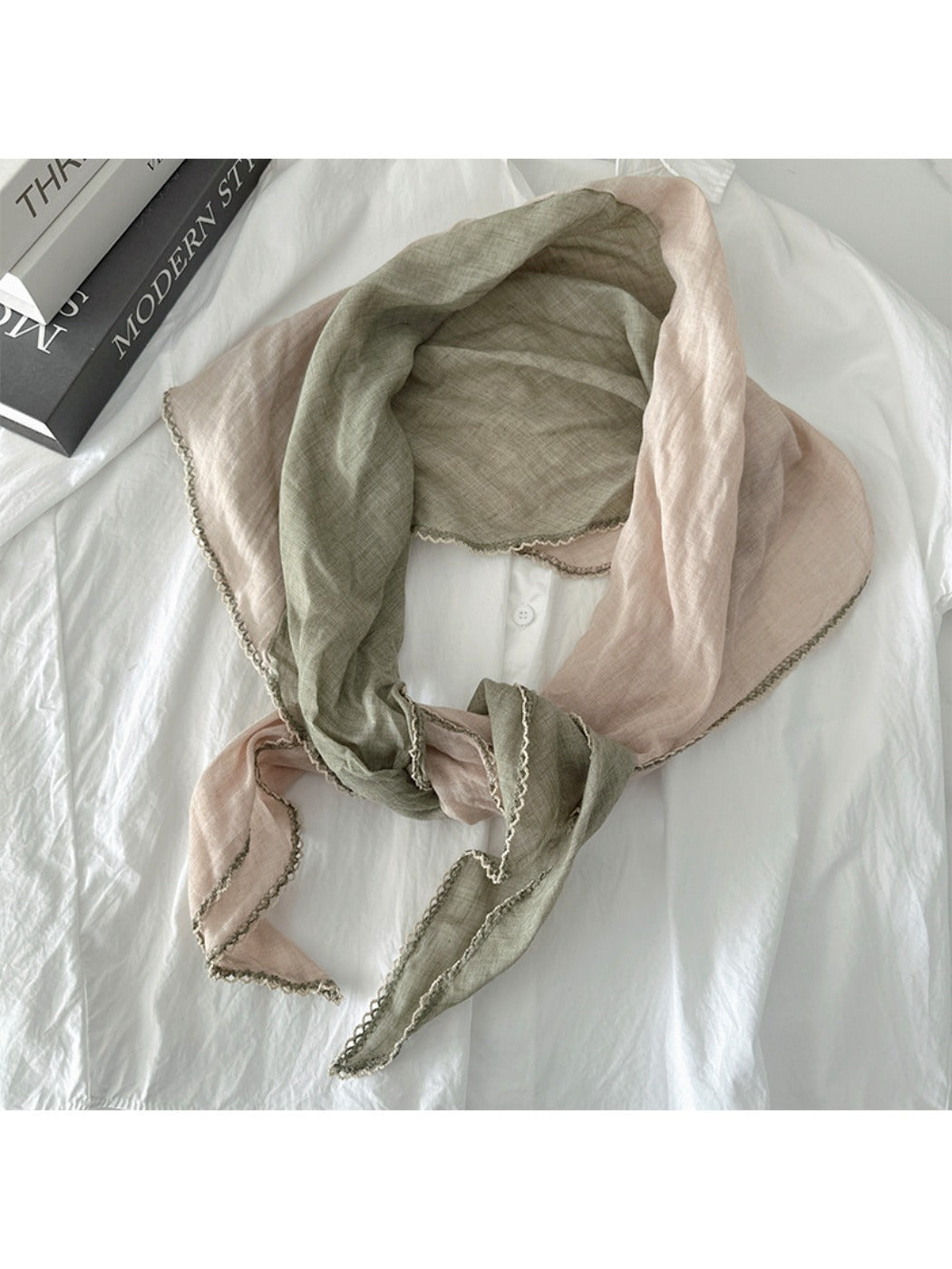 Scarvii - Two-Tone Diamond Shaped Scarf