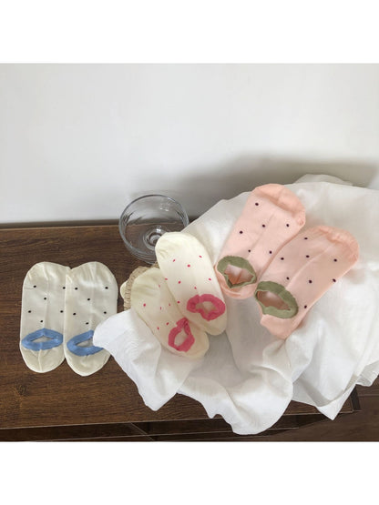 Rufia - Playful Dot Pattern Low Ankle Socks