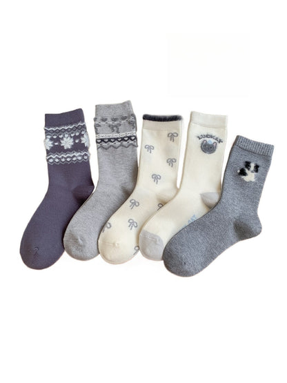 Rufia – Plush Socks with Puppy & Bow Print