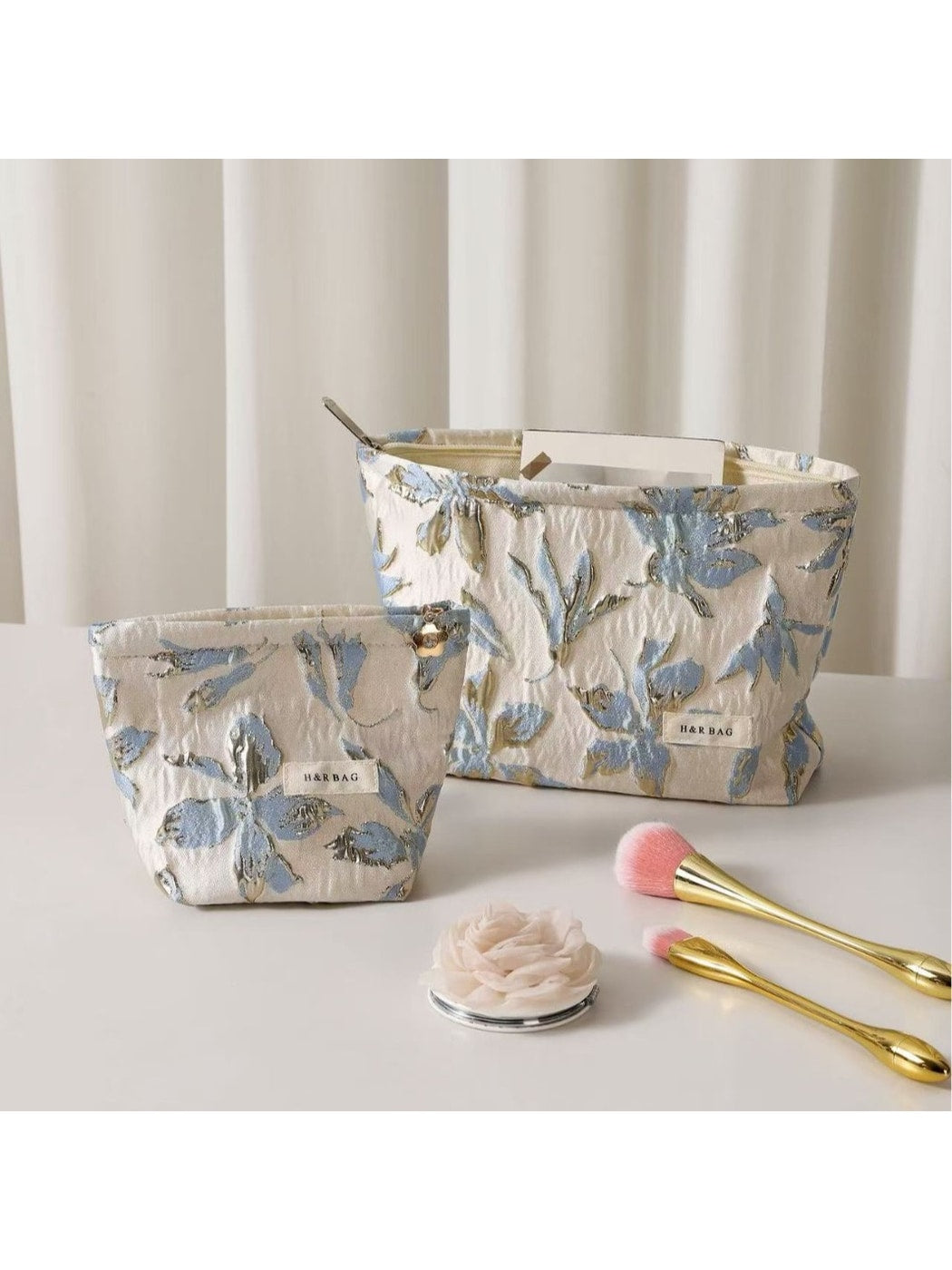 Cosbai - Floral Zipper Makeup Storage Women's Bag