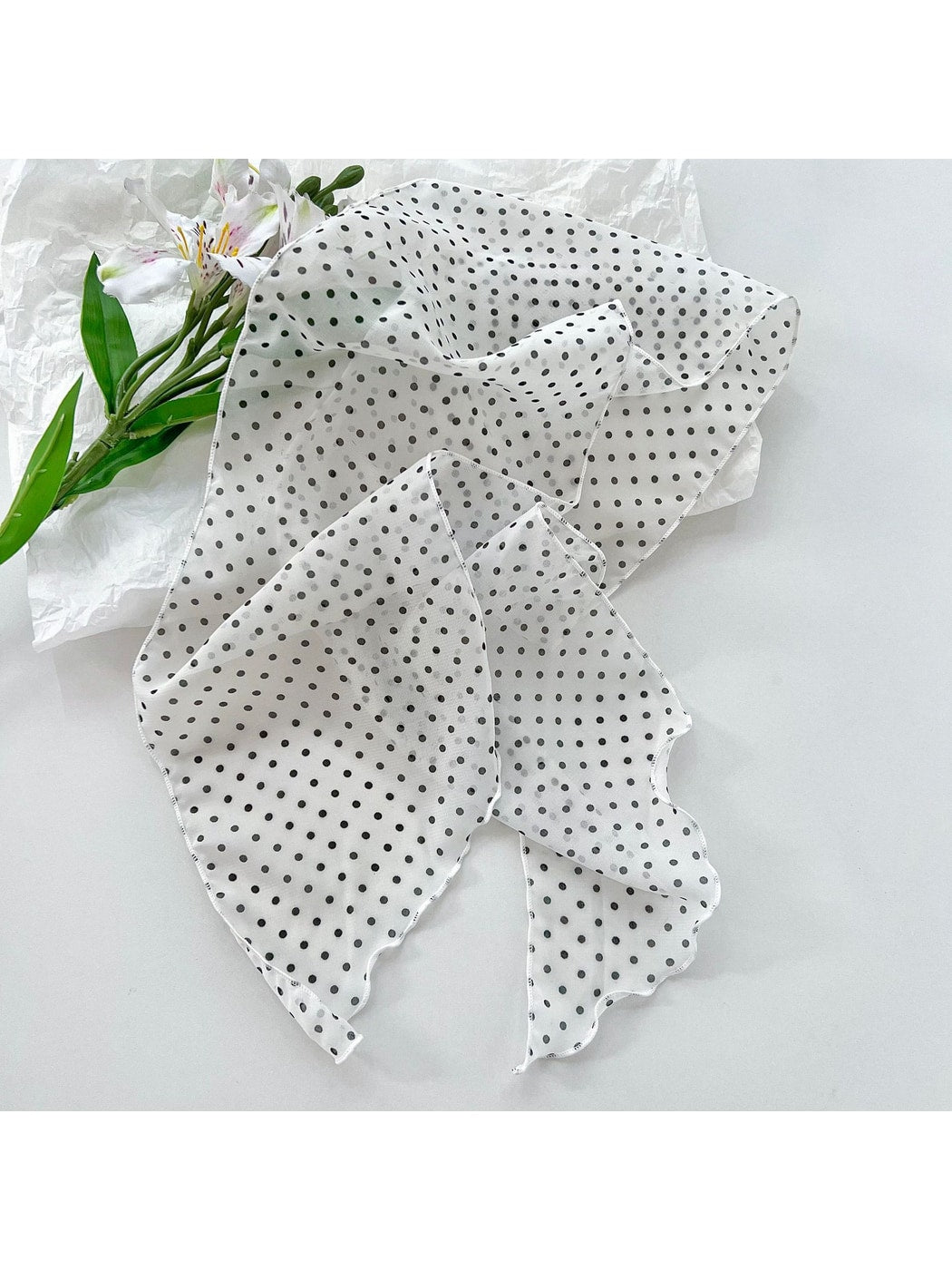 Scarvii - Romantic Floral Printed Ruffled Trim Scarf