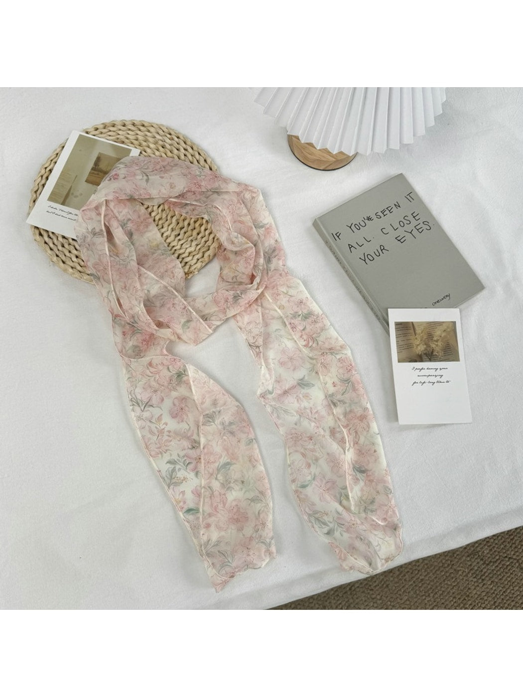 Scarvii - Vintage Pastel Floral Pattern Scarf