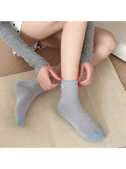 Rufia - Bow Detail Solid Color Ankle Socks