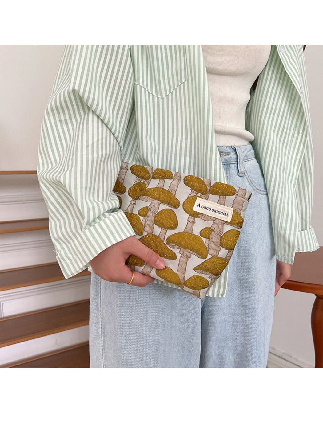 Cosbai – Canvas Mushroom Travel Makeup Bag