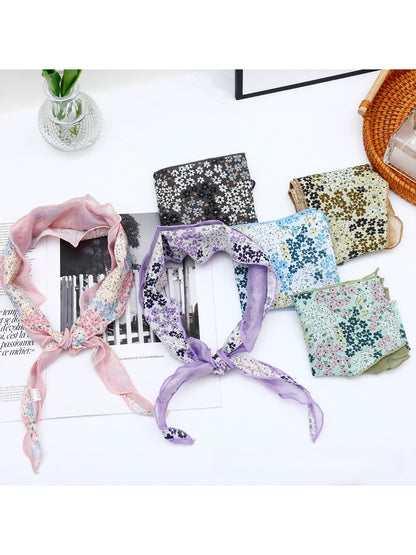 Scarvii - Sweet Floral Print Women's Triangle Bandana