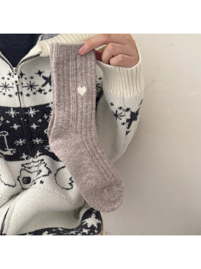 Rufia – Heart Detail Ribbed Crew Socks