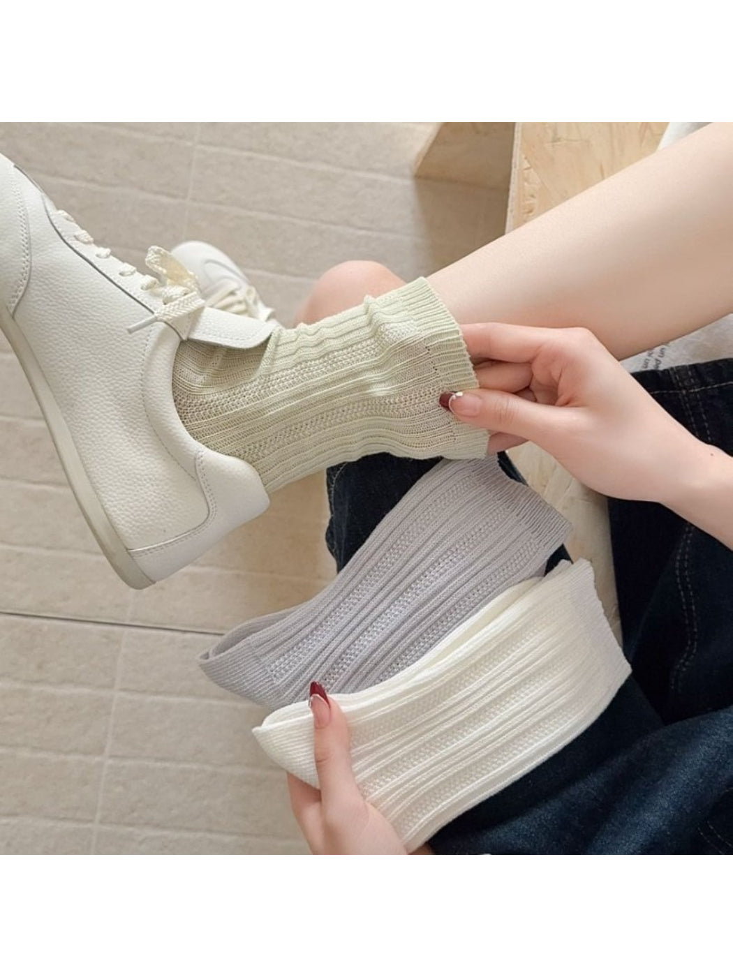 Rufia - Wavy Cuff Textured Crew Socks