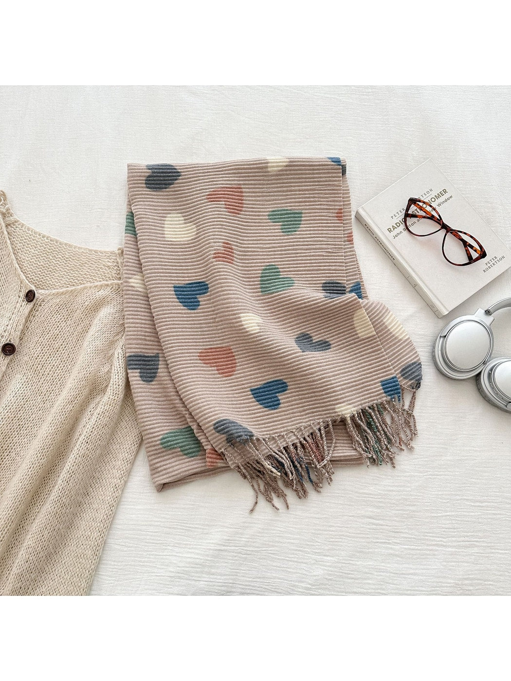Scarvii - Ribbed Heart Pattern Fringed Winter Scarf