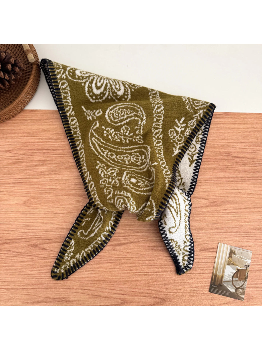 Scarvii - Paisley Pattern Knit Triangle Scarf