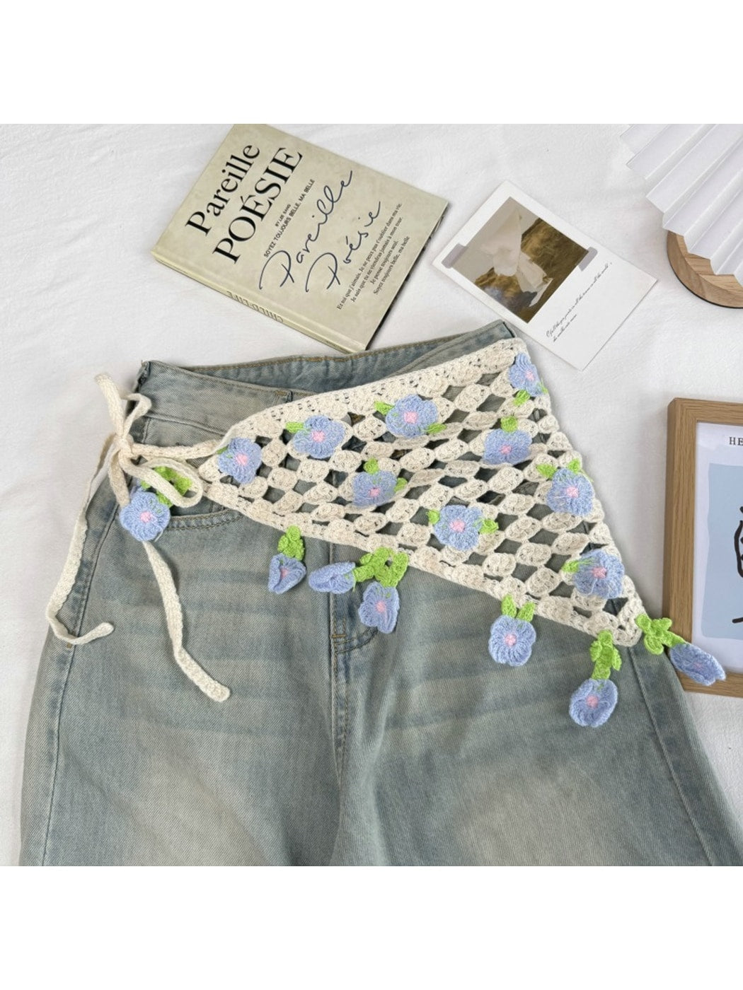 Scarvii - Openwork Flower Accent Triangle Headband