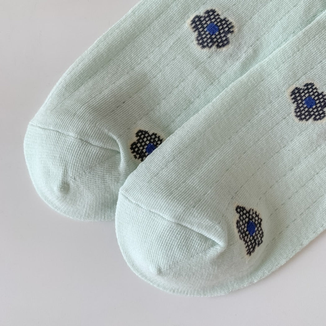 Rufia - Lace Flower Color-block Crew Socks - Sweet & Retro