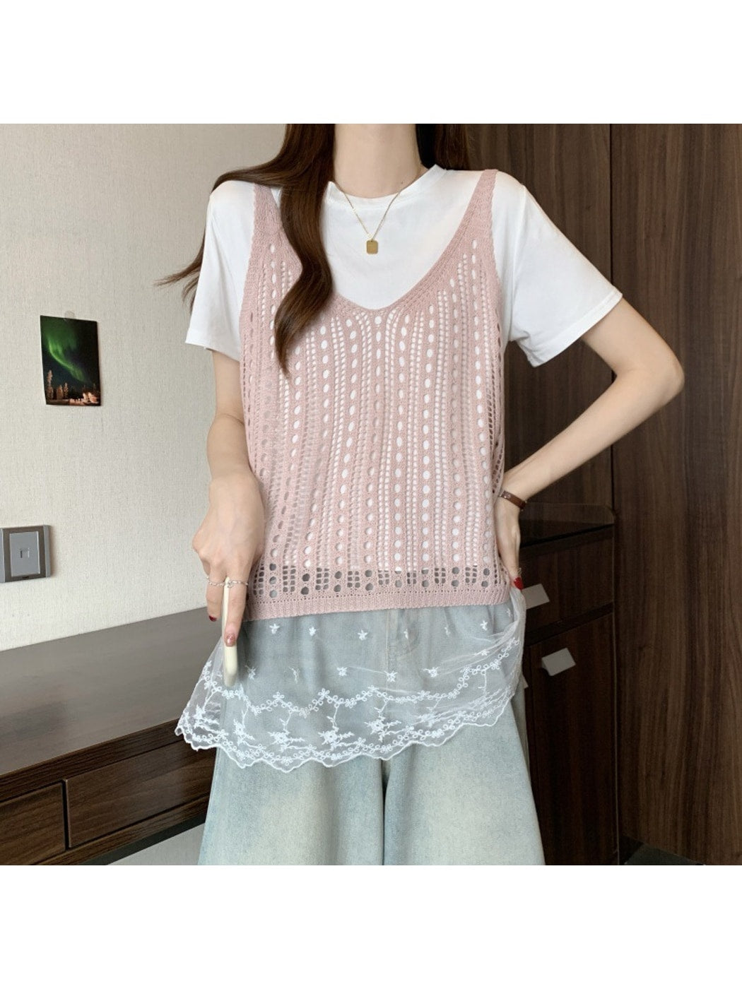 Crosa - Cute Loose Fit Solid Color Knit Vest