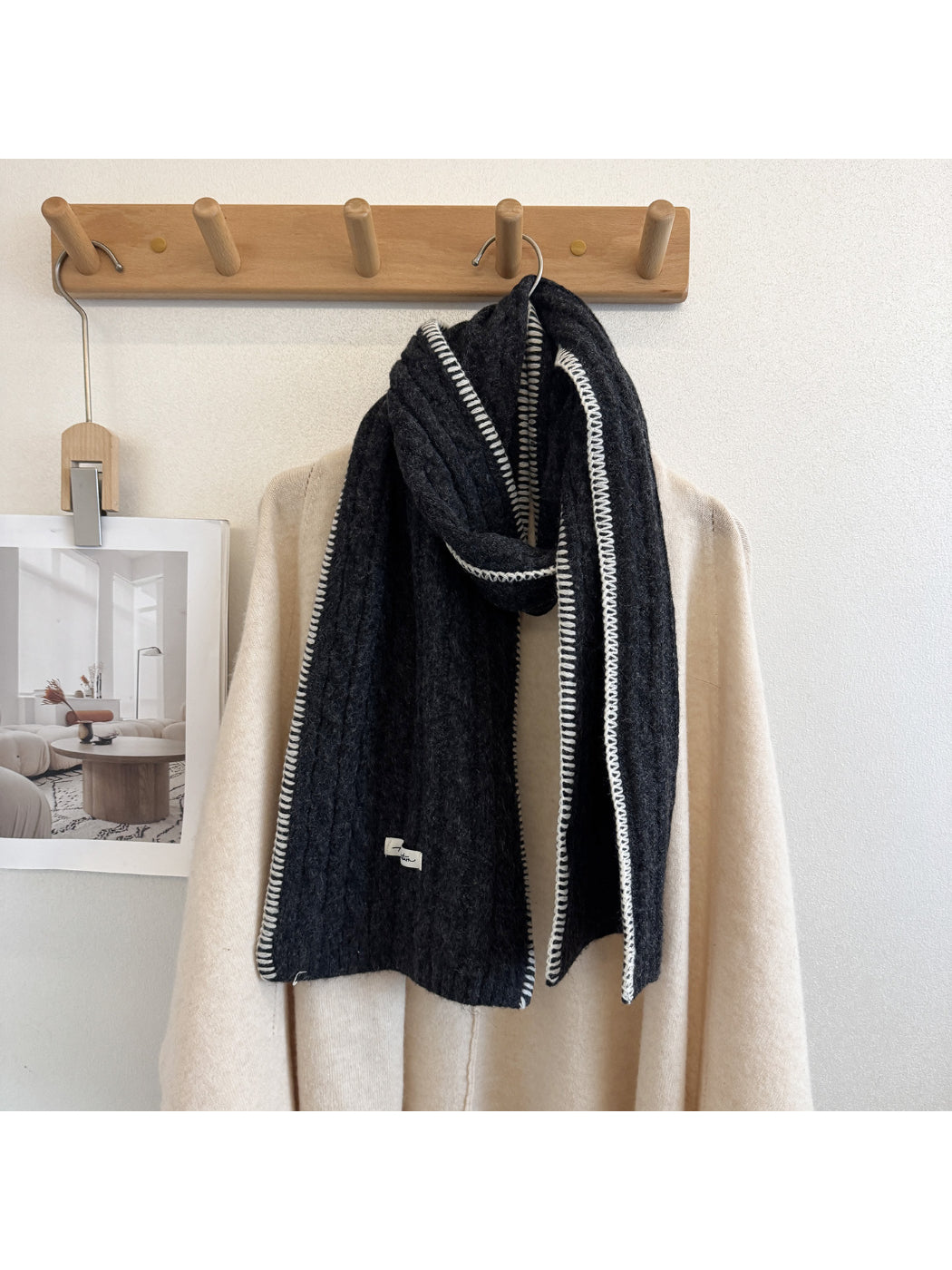 Scarvii - Vertical Cable-Knit Pattern Narrow Scarf Scarf