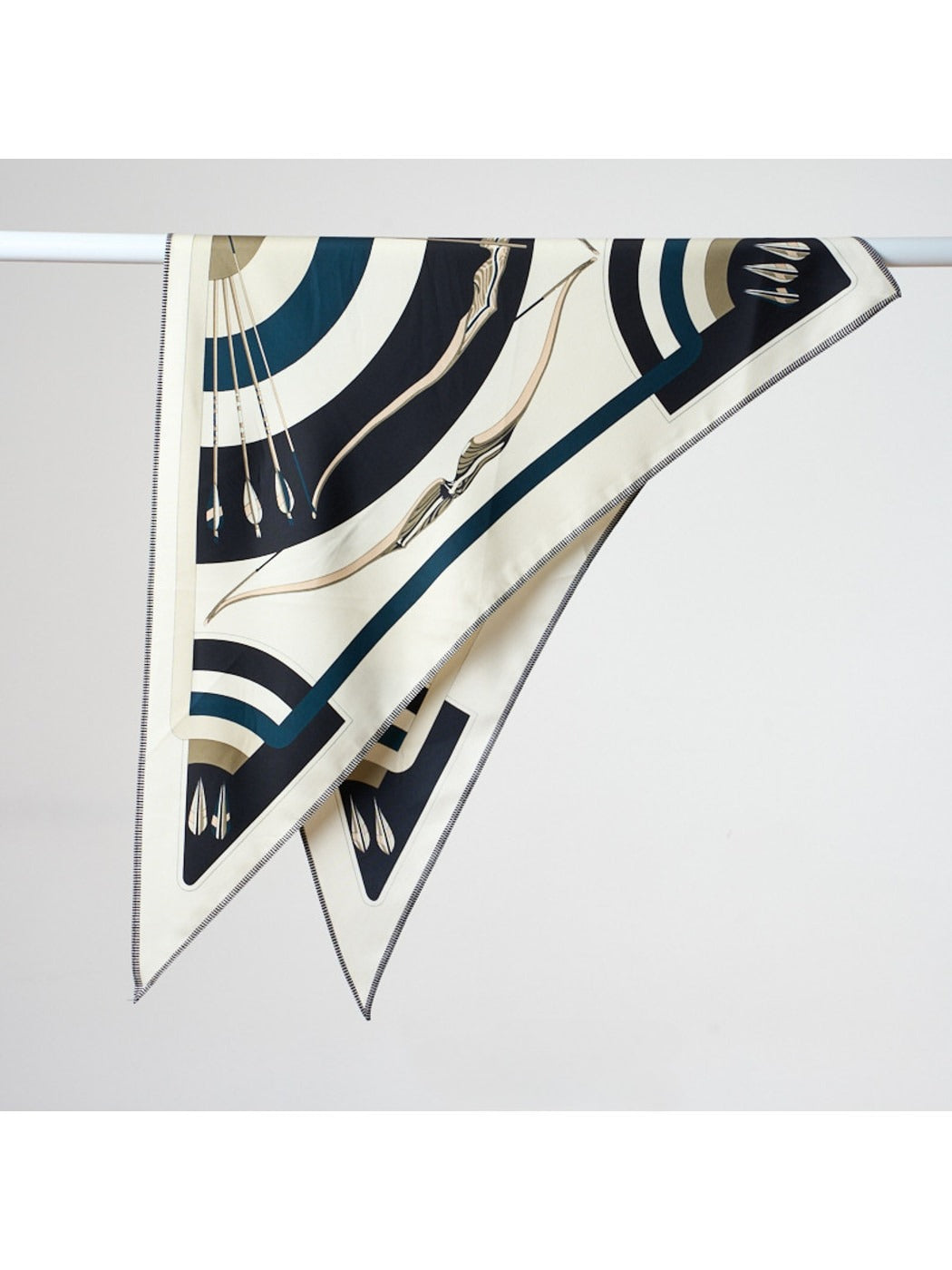Scarvii - Minimal Print Fashion Triangle Bandana