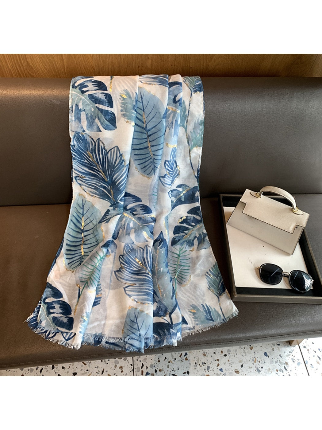 Scarvii - Leaf Print Fashion Shawl Scarf