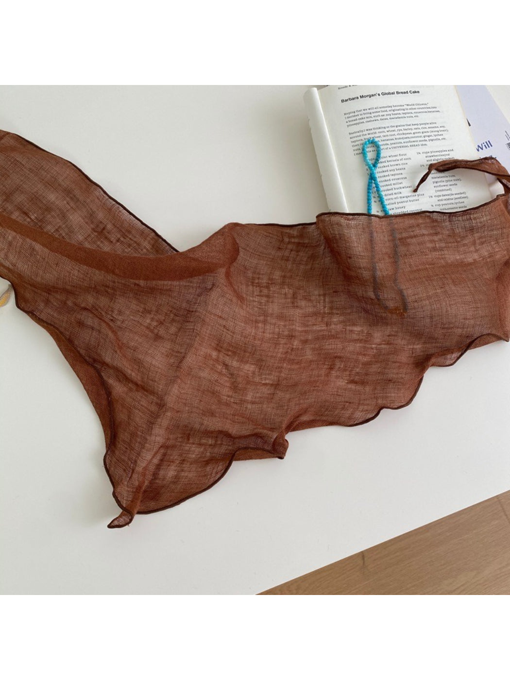 Scarvii Lightweight Solid Colour Triangle Scarf
