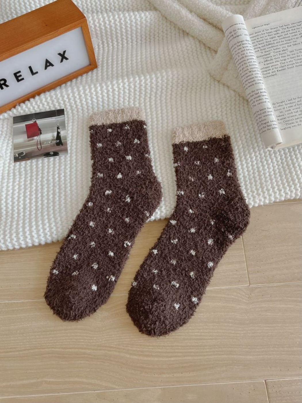 Rufia - Small Dot Pattern Contrast Cuff Socks