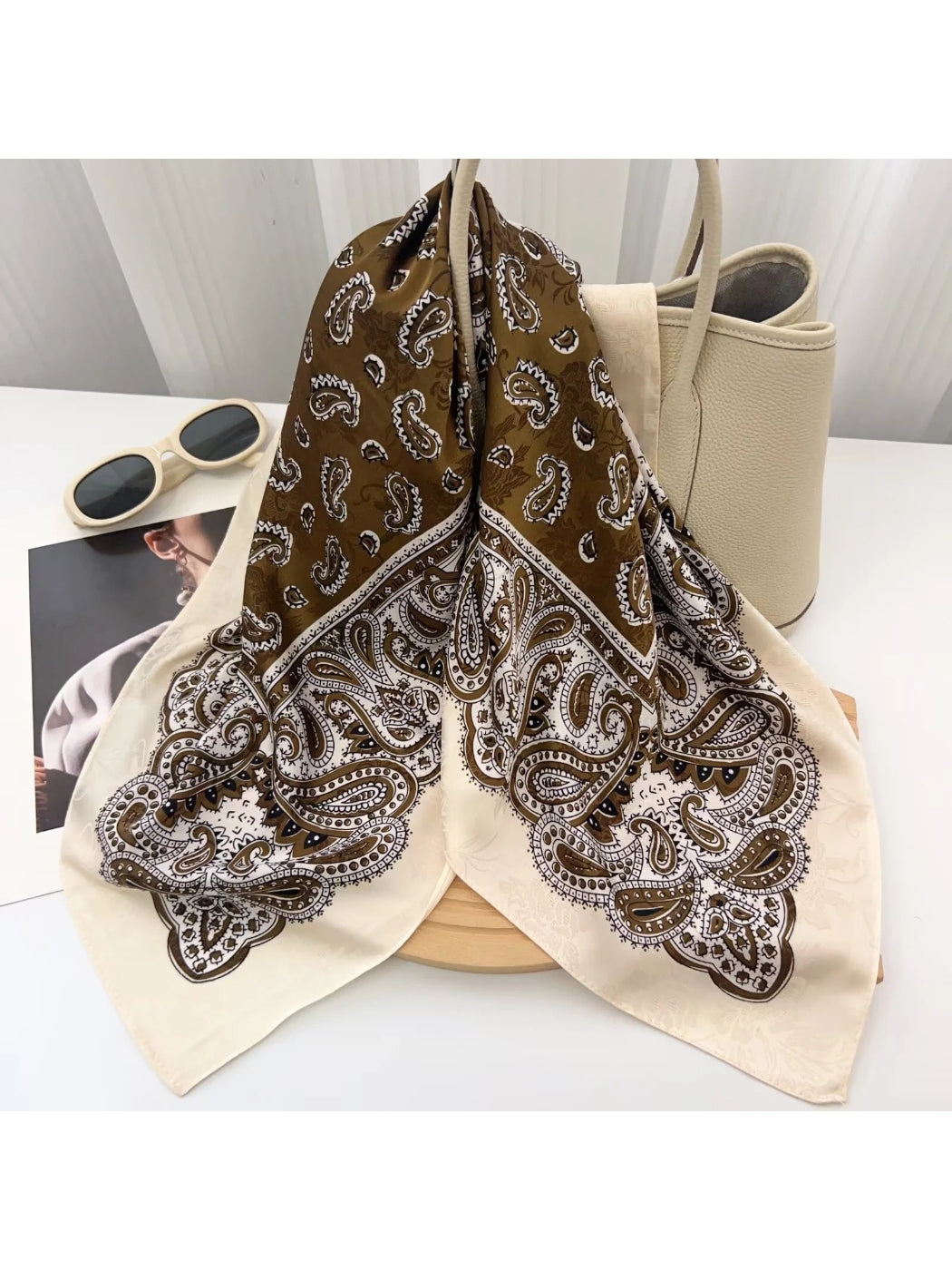 Scarvii - Paisley Print Square Scarf