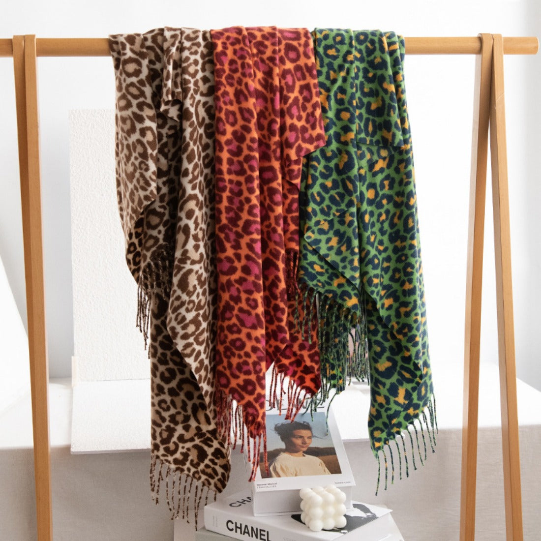 Scarvii - Leopard Print Shawl