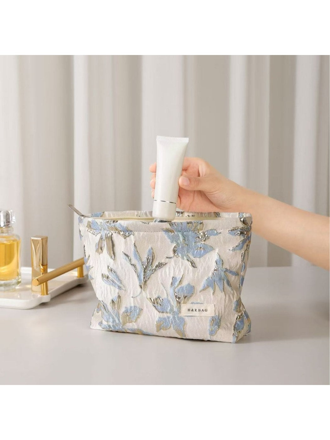 Cosbai - Floral Zipper Makeup Storage Women's Bag