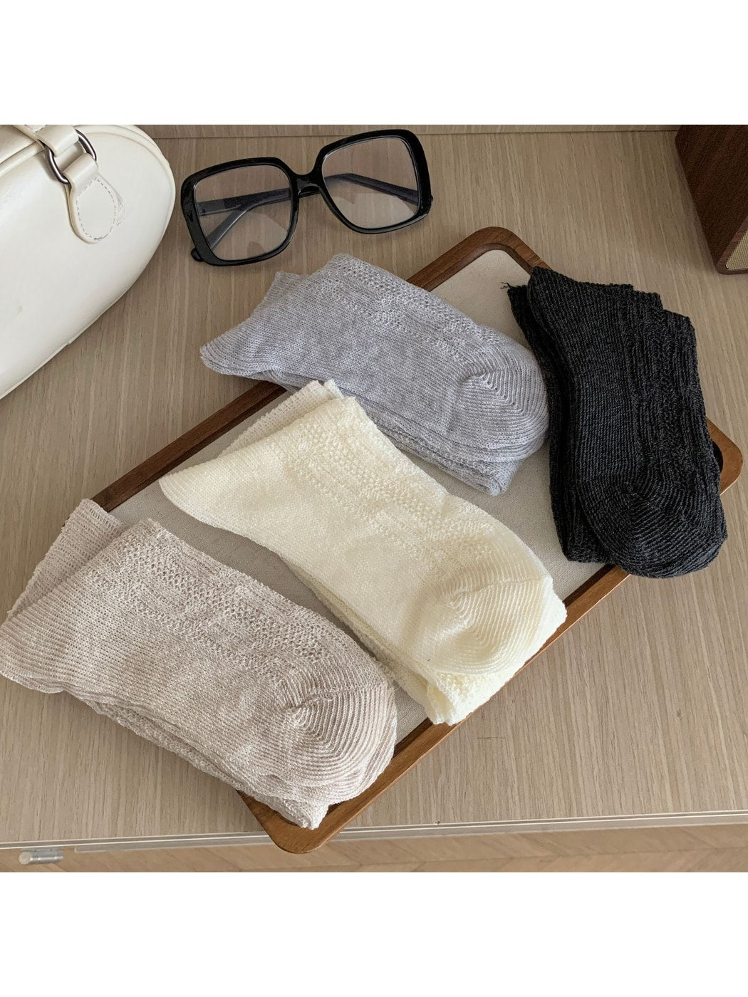 Rufia - Simple Style Solid Color Ribbed Knee High Socks
