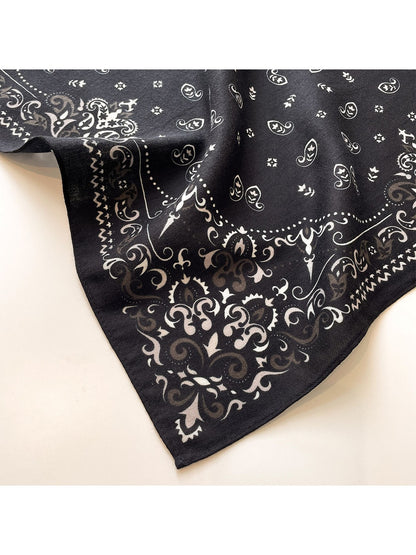 Scarvii - Paisley Print Retro Style Square Scarf