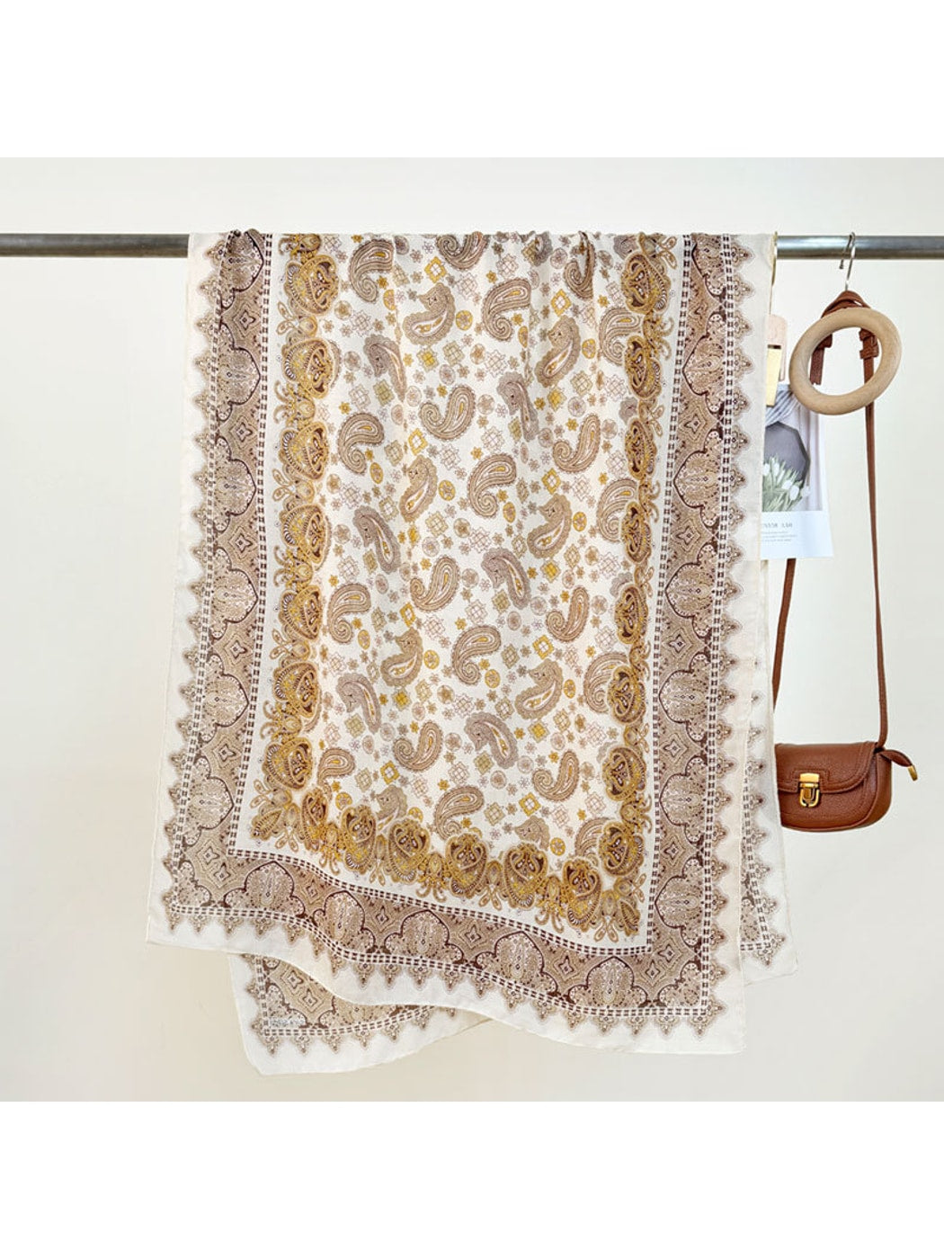 Scarvii - Lightweight Paisley Border Shawl