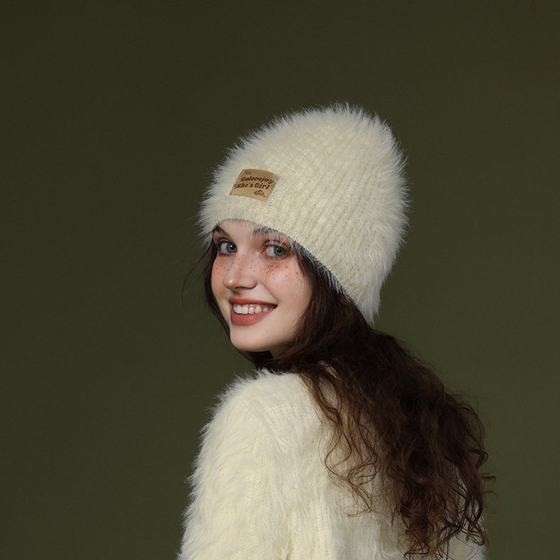 Haila - Furry Women's Fashion Beanie